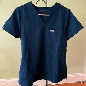 Figs Catarina scrub top